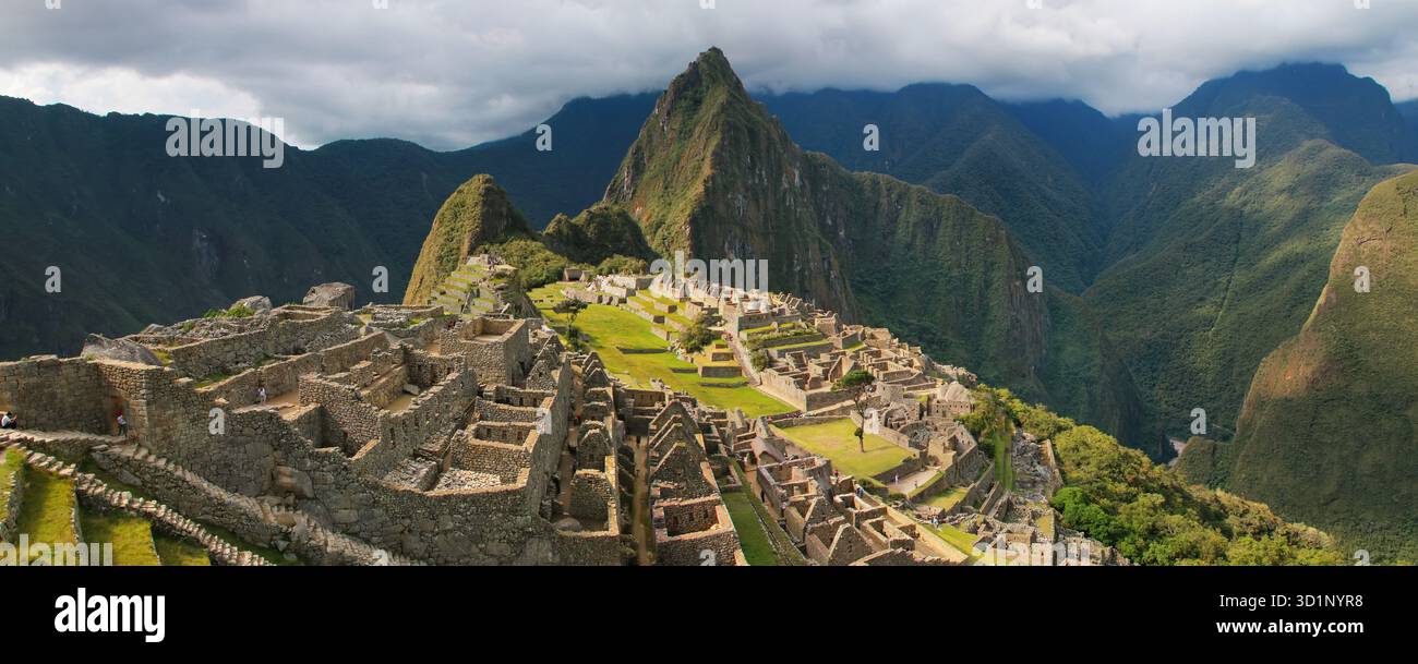 Panorama of the Incan citadel Machu Picchu in Peru Stock Photo - Alamy