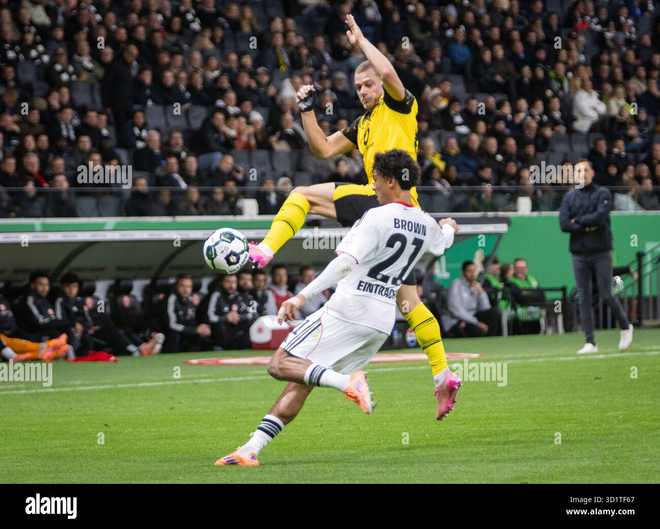 Borussia Dortmund beat Eintracht Frankfurt by penalties definition ...