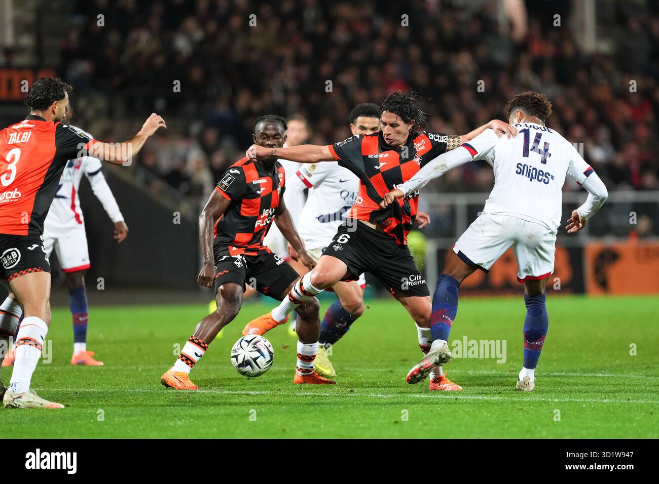 06 Laurent ABERGEL (fcl) during the Ligue 1 McDonald's match between ...