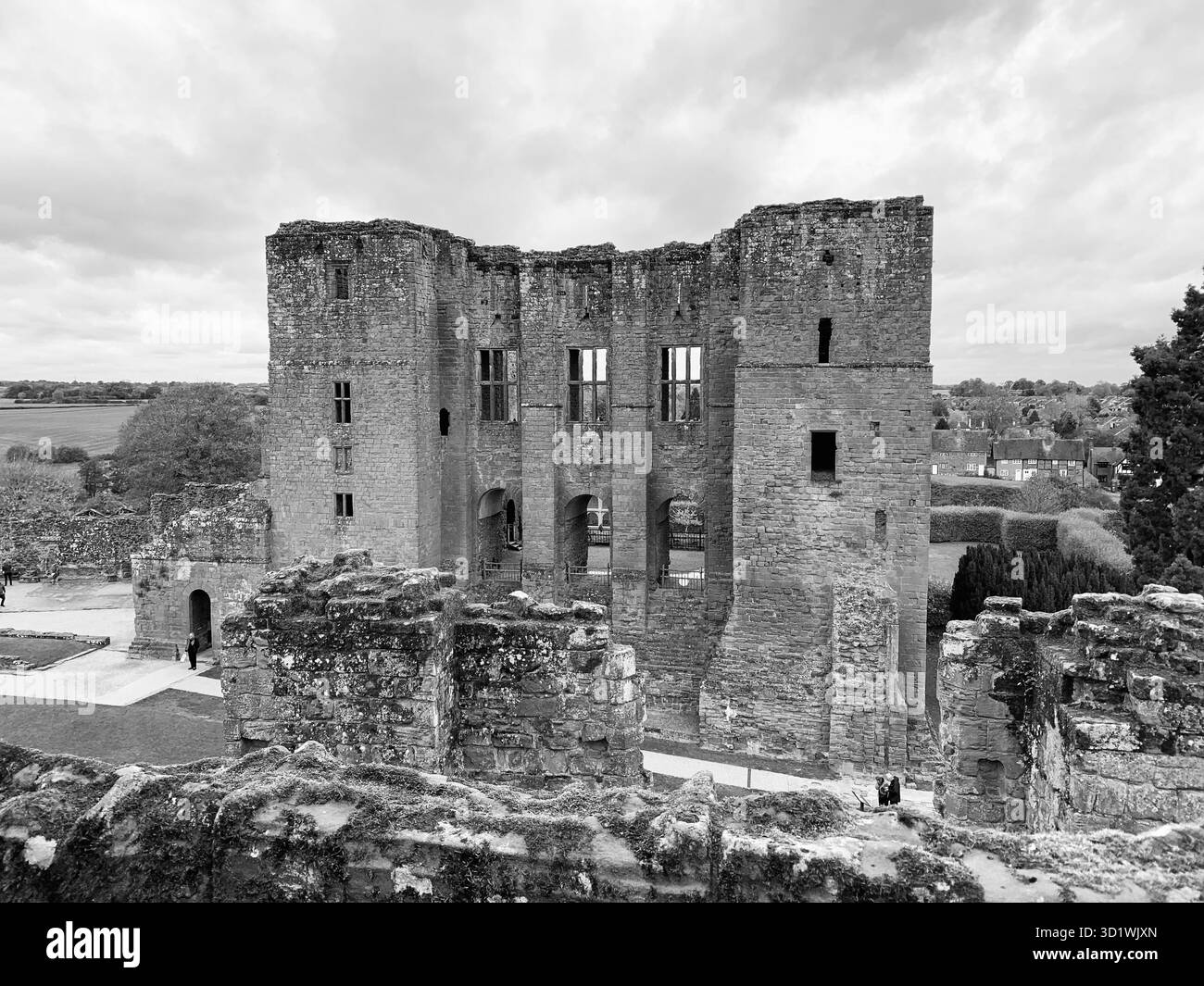 Kenilworth Castle Warwickshire history historic Elizabeth 1st old ruined place tall ancient building fortifications Queen stayed arch arches battlement - Smartphone Captured Stock Image
