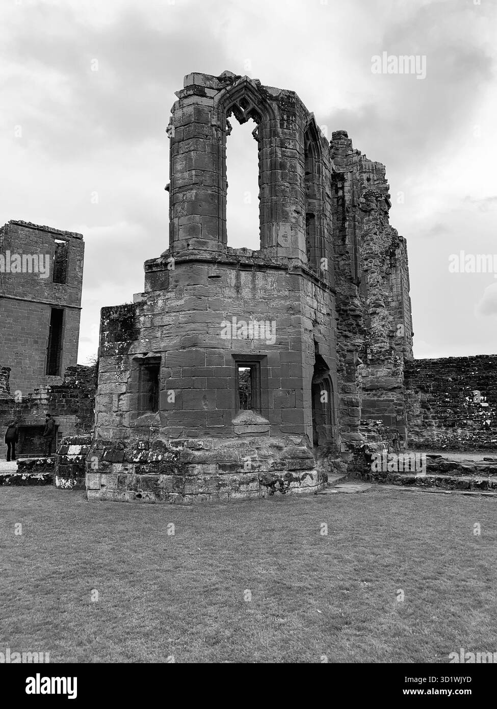 Kenilworth Castle Warwickshire history historic Elizabeth 1st old ruined place tall ancient building fortifications Queen stayed arch arches battlement - Smartphone Captured Stock Image