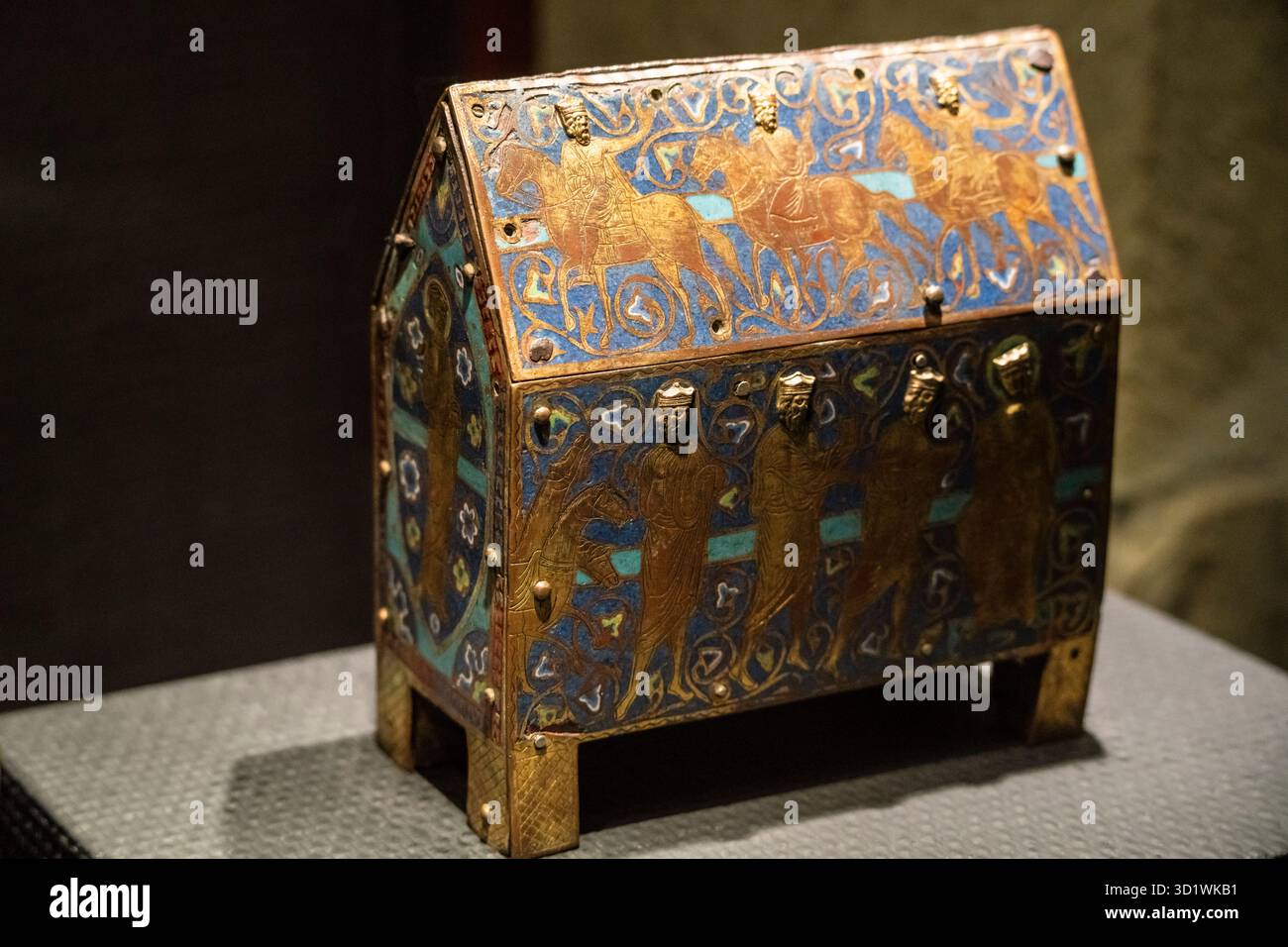 Relic Casket Example Reliquary casket hi-res stock photography and images - Alamy
