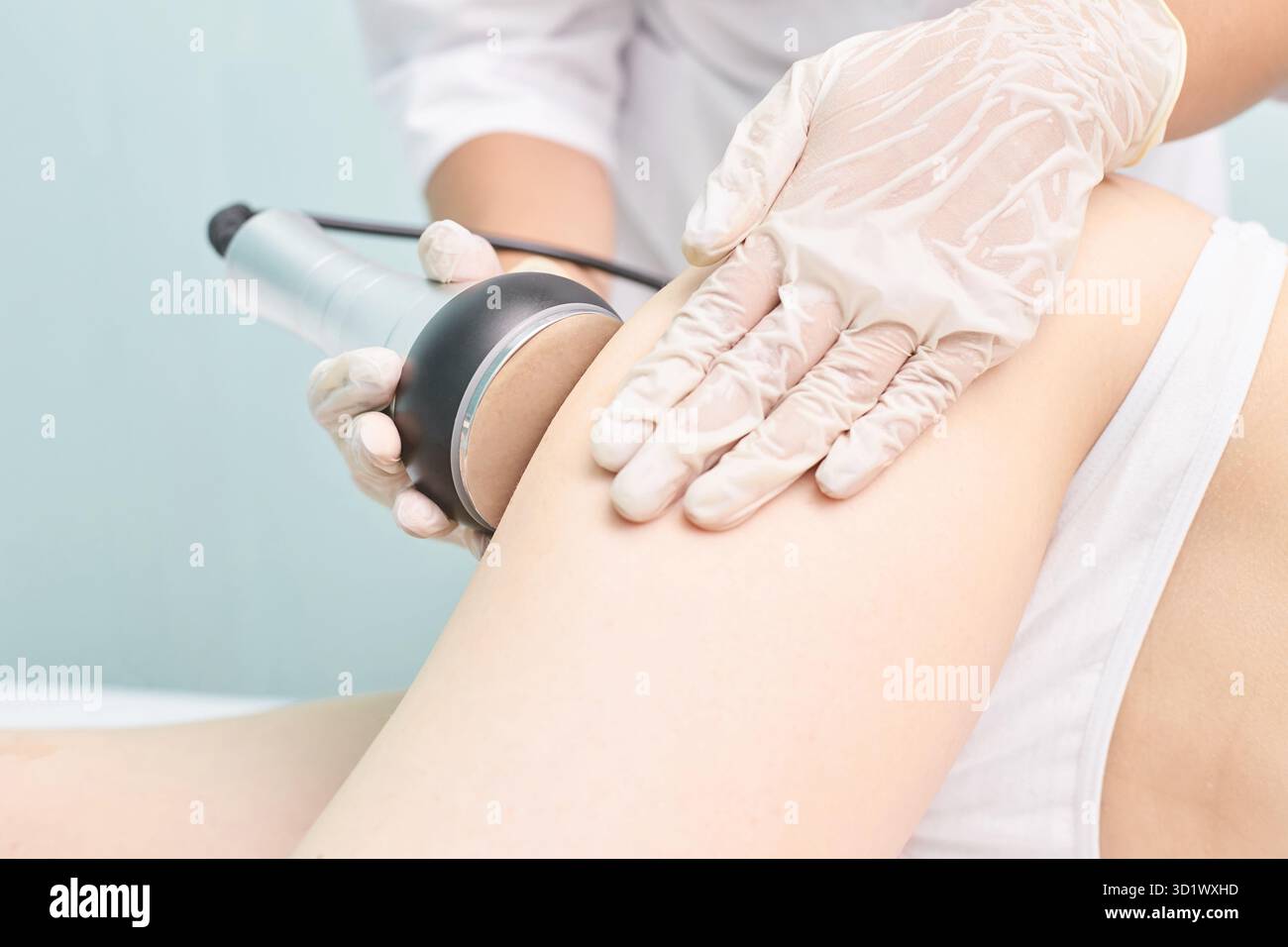 Ultra cavitation hi-res stock photography and images - Alamy