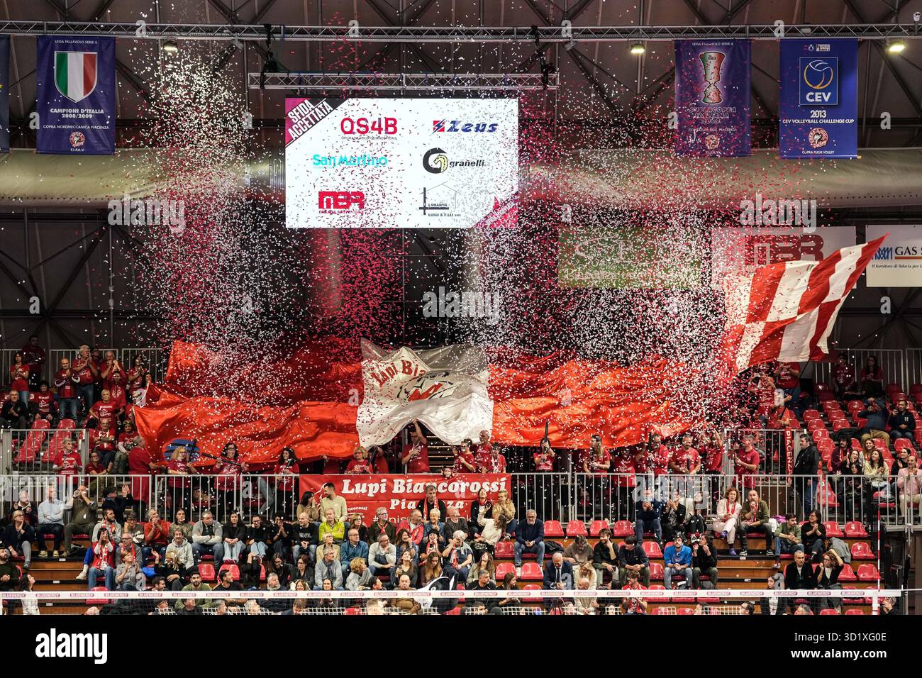 Piacenza, Italy. 29th Oct, 2025. Supporters of Gas Sales Bluenergy Piacenza  during Gas Sales Bluenergy Piacenza vs Valsa Group Modena, Volleyball  Italian Serie A Men Superleague match in Piacenza, Italy, October 29, image size:1300x956