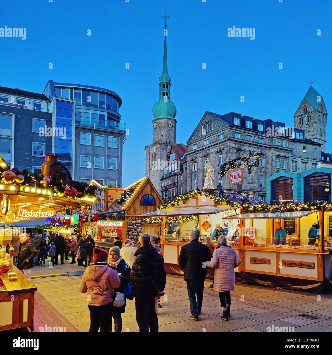 Christmas market at the reinoldi hi-res stock photography and images ...