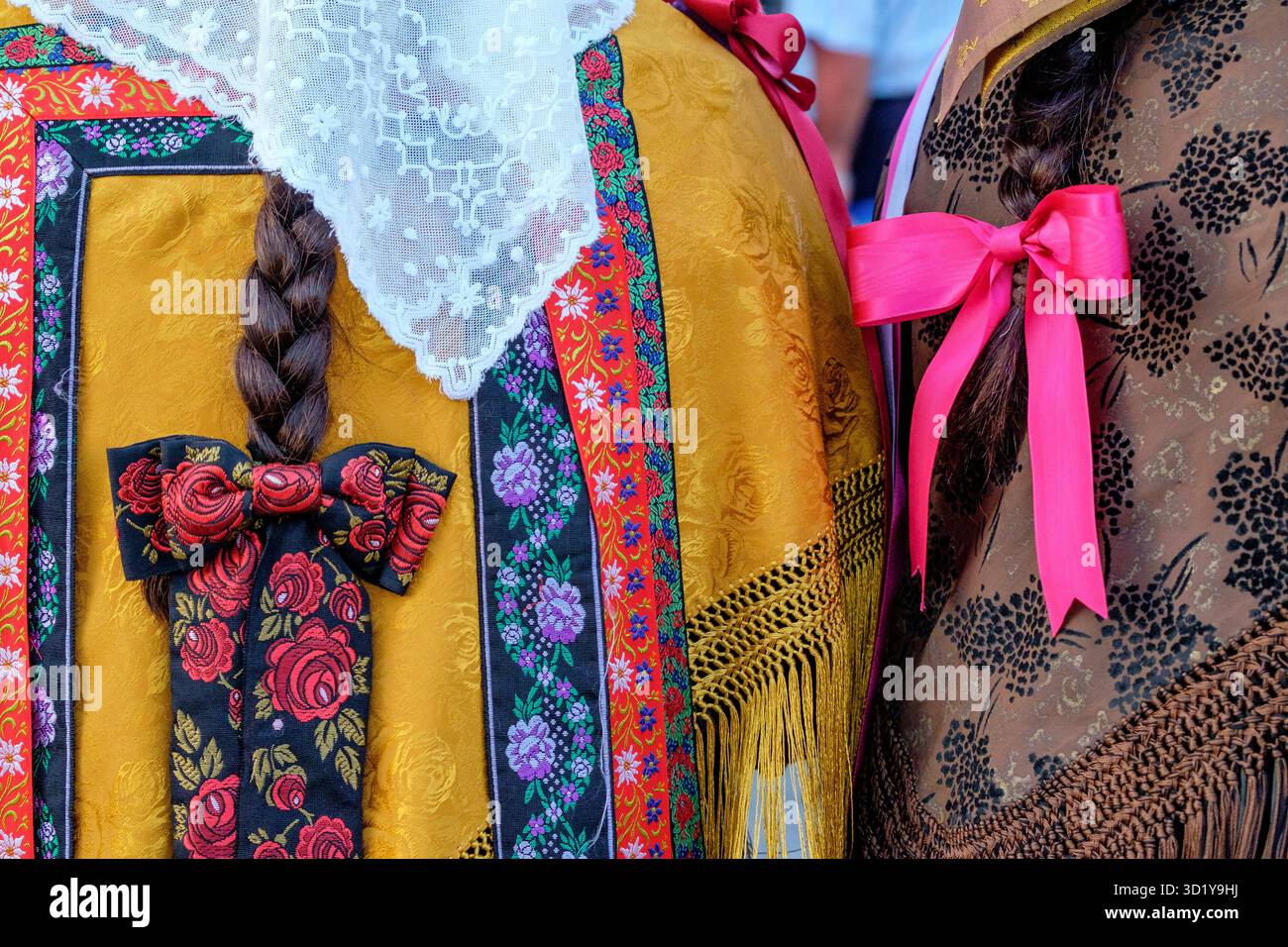 Peasant costume spain hi-res stock photography and images - Alamy, image size:1300x956
