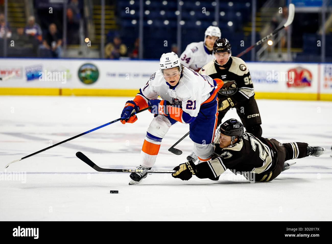 Callum Ritchie Islanders October 29, 2025: Bridgeport Islanders center Calum Ritchie (21) is ...