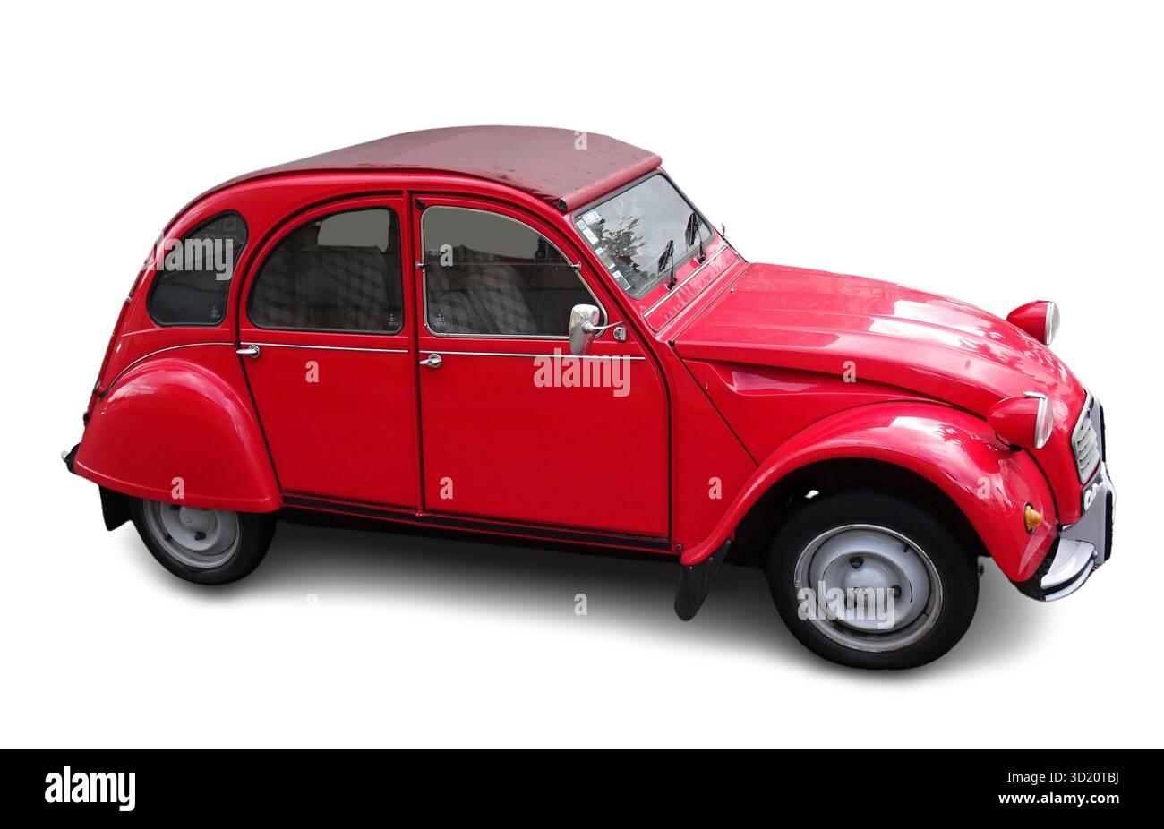 Red Citroën 2CV parked, showing its vintage design and iconic ...