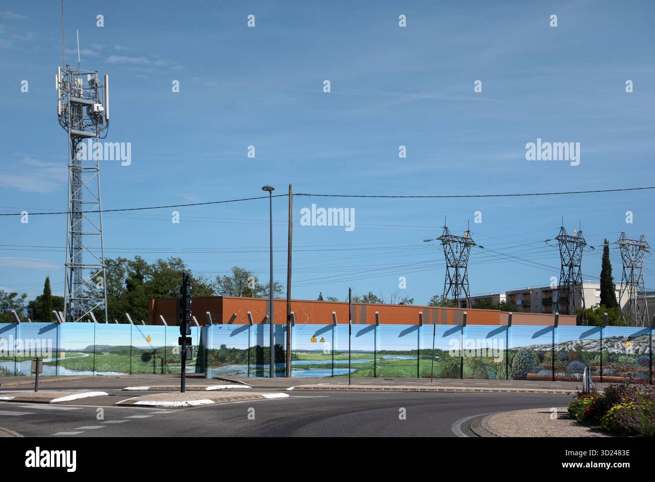 Electrical safety signs hi-res stock photography and images - Alamy