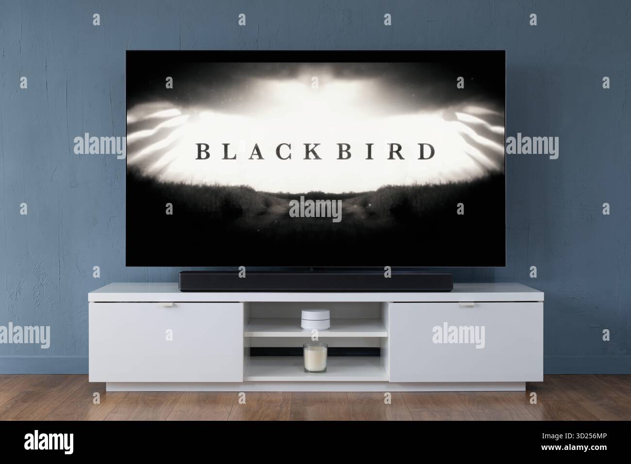 Blackbird apple tv hi-res stock photography and images - Alamy