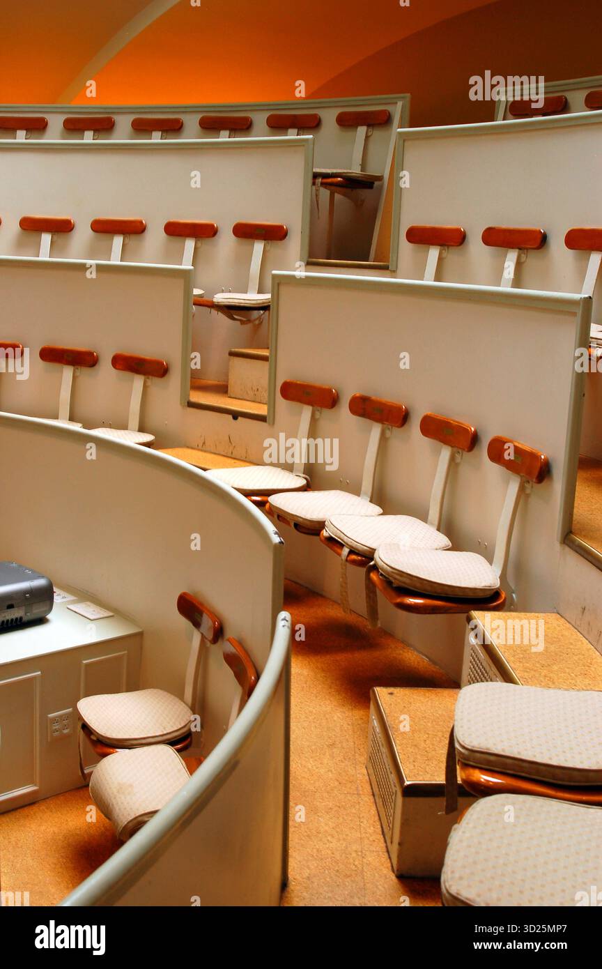 Surgery amphitheater hi-res stock photography and images - Alamy