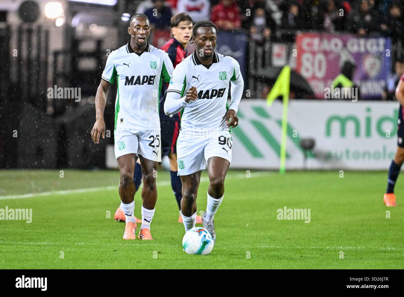 ismael-kone-of-us-sassuolo-during-cagliari-calcio-vs-us-sassuolo