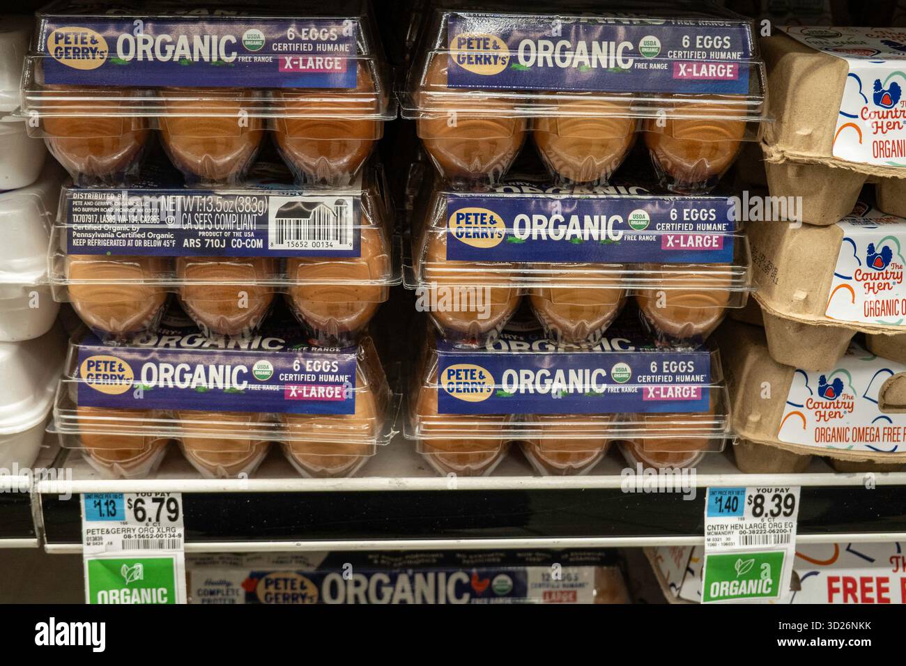 D'Agostino is a chain supermarket located in Murray Hill on Third Avenue, 2025, New York City, United States Stock Photo
