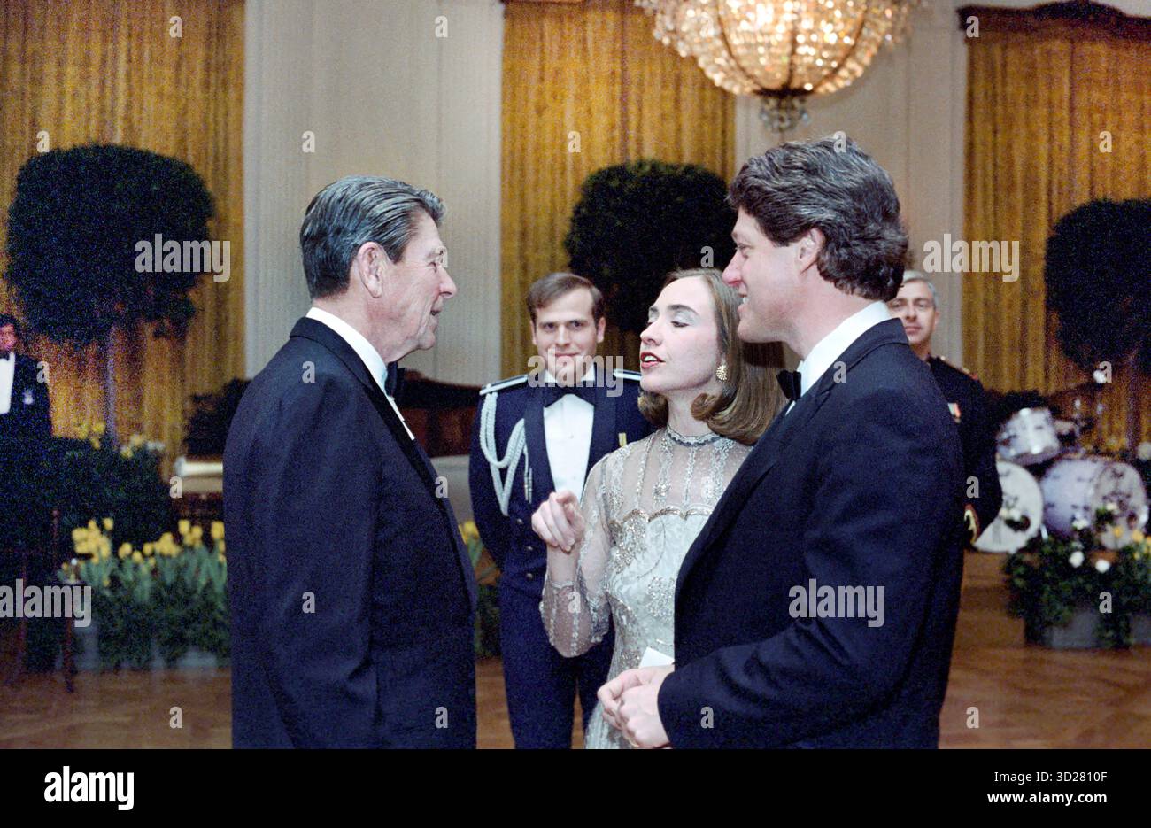 blue and white dress debate CLINTON