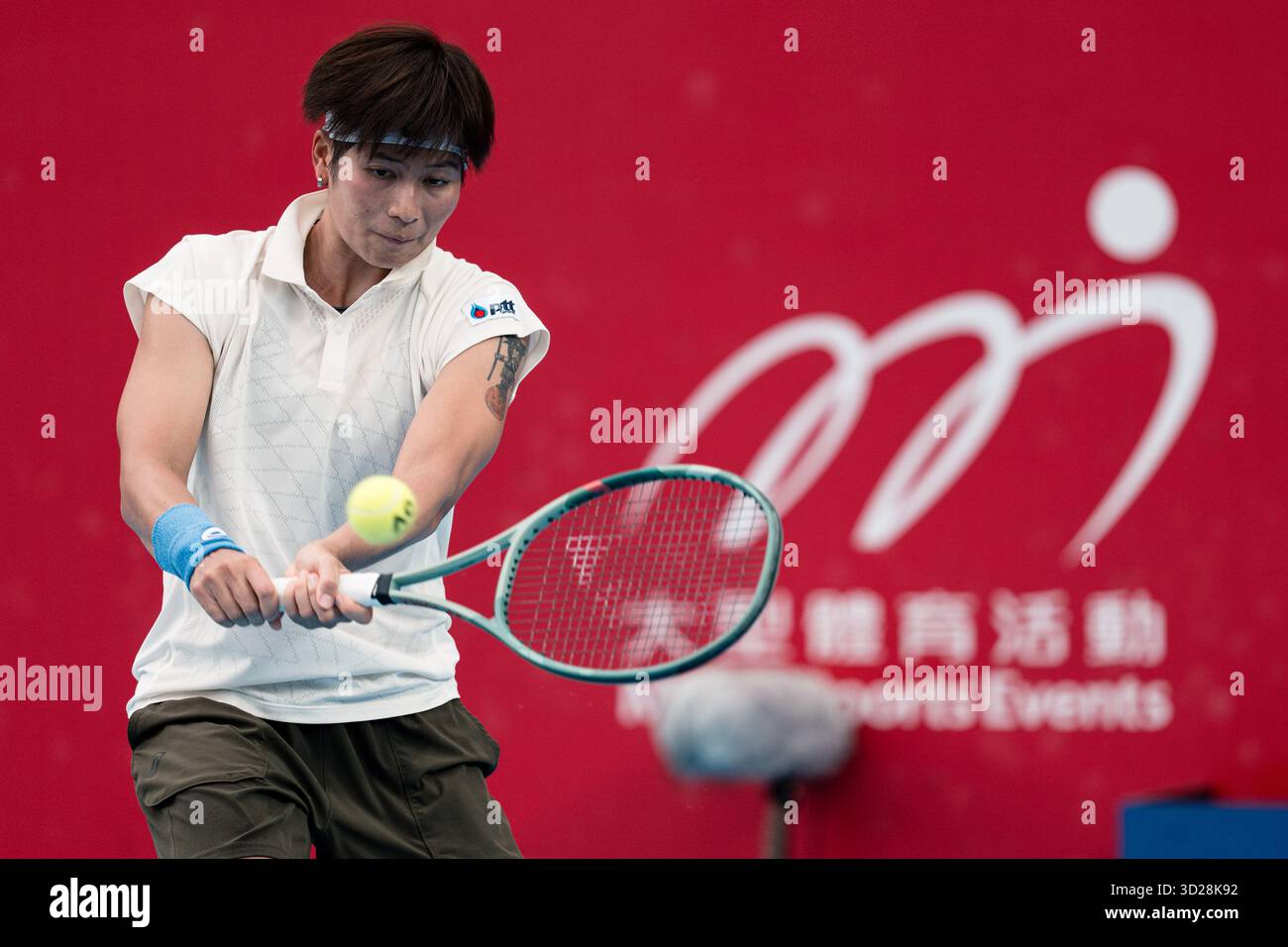 Momoko Kobori of Japan and Peangtarn Plipuech of Thailand play against Kamilla Rakhimova and Aliaksandra Sasnovich of Russiaduring WTA250 Prudential Hong Kong Open 2025 in Victoria Park, Hong Kong Stock Photo