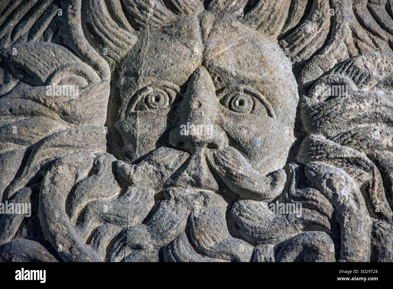 Pediment bath gorgon hi-res stock photography and images - Alamy