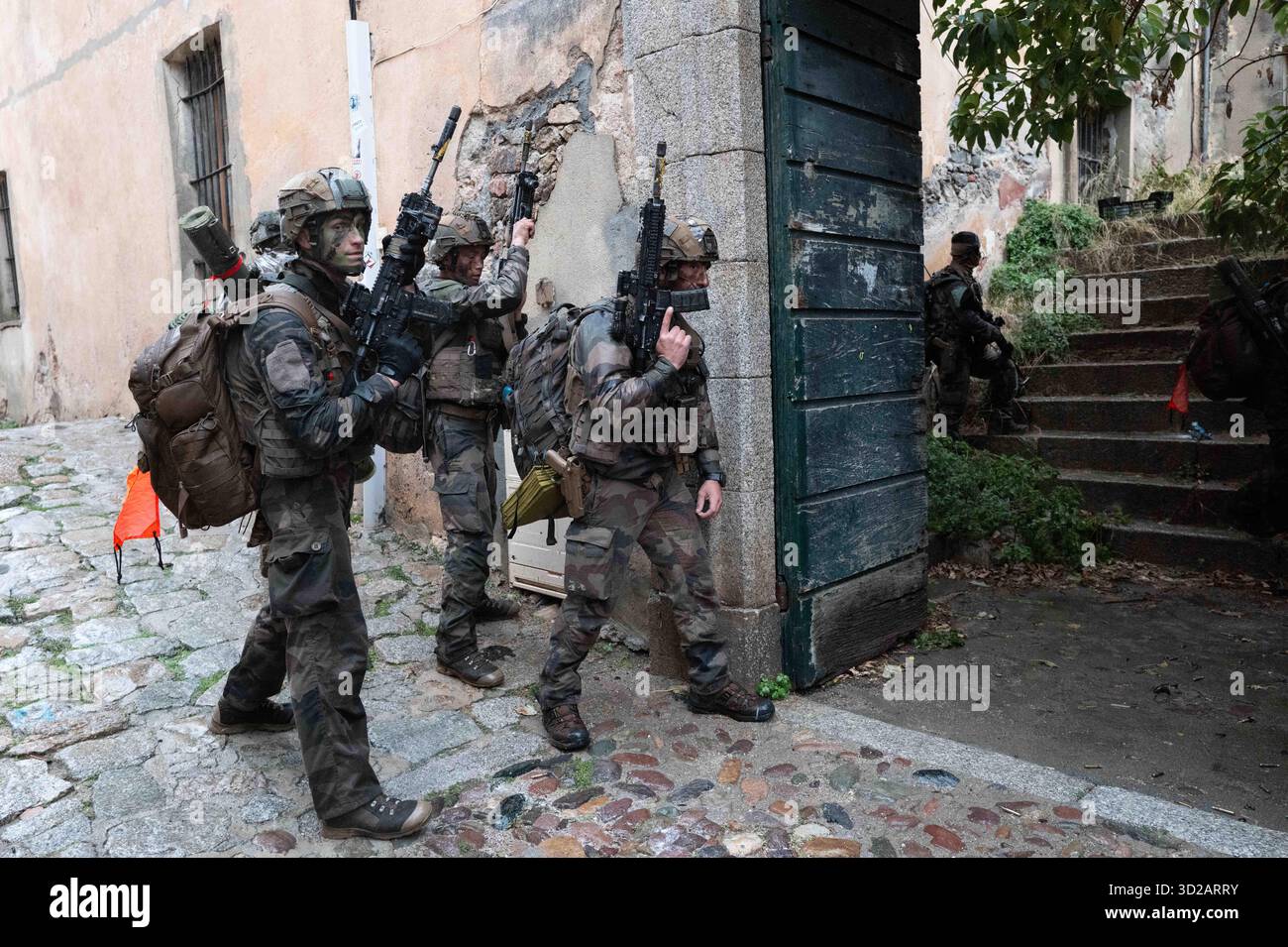 Camp Rafalli Legionnaires of the French 2nd REP, Regiment Foreigner paratroopers ...