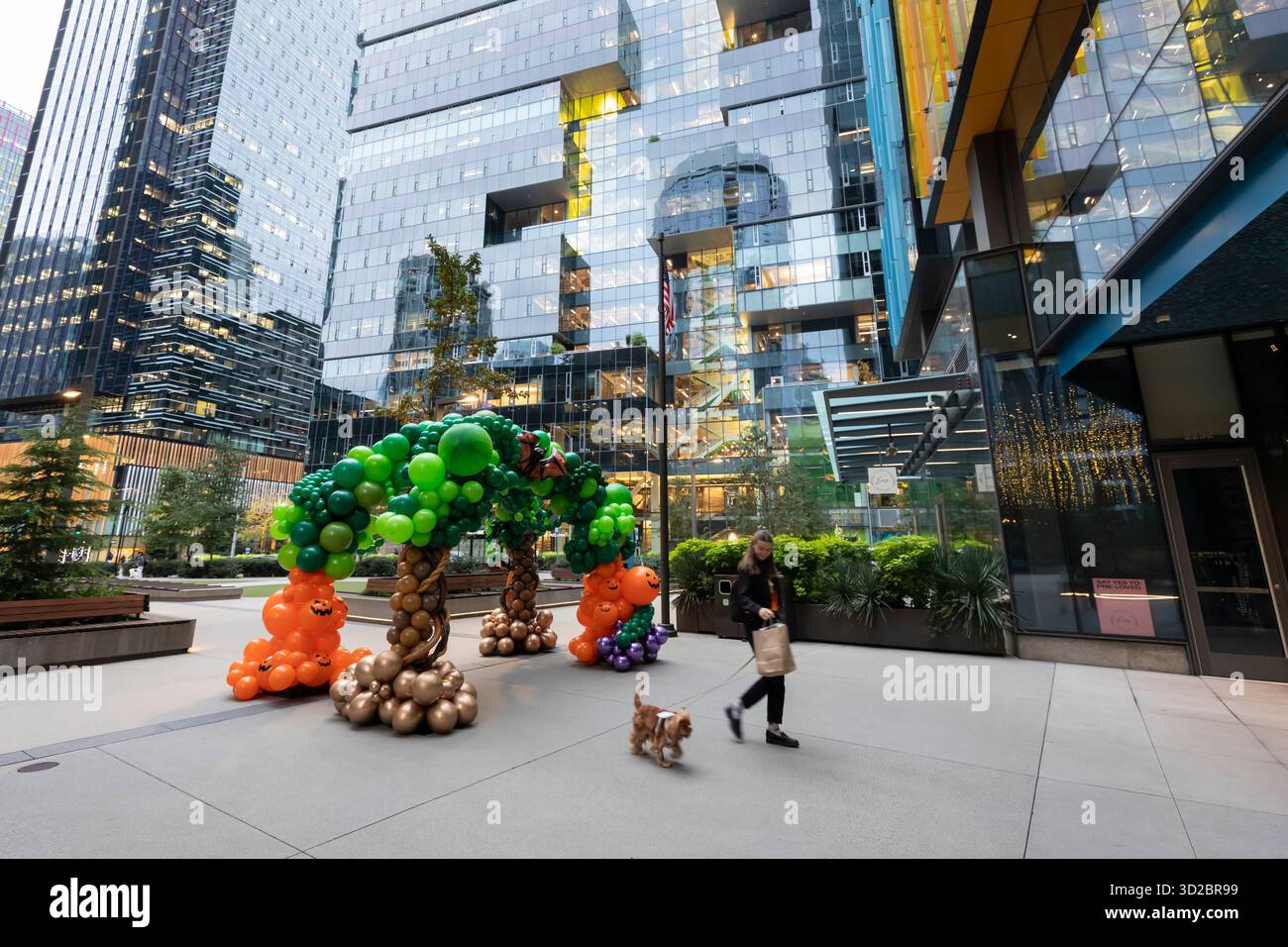 Seattle, Washington, USA. 31st October 2025. Employees, many with their dogs, come and go at Amazon Headquarters in Seattle’s South Lake Union neighborhood. This week the company announced an overall reduction in its corporate workforce of approximately 14,000 jobs. Credit: Paul Christian Gordon/Alamy Live News Stock Photo