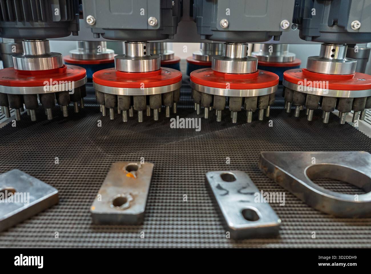 G rinding machine, Deburring Machines, view of the detail after ...