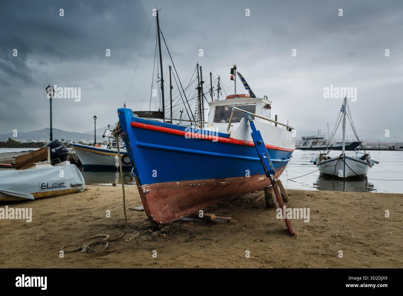 Motorboat blue hull stands hi-res stock photography and images - Alamy