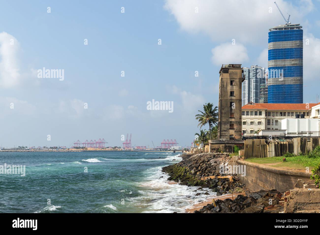 Sri lanka colombo port harbour hi-res stock photography and images - Alamy