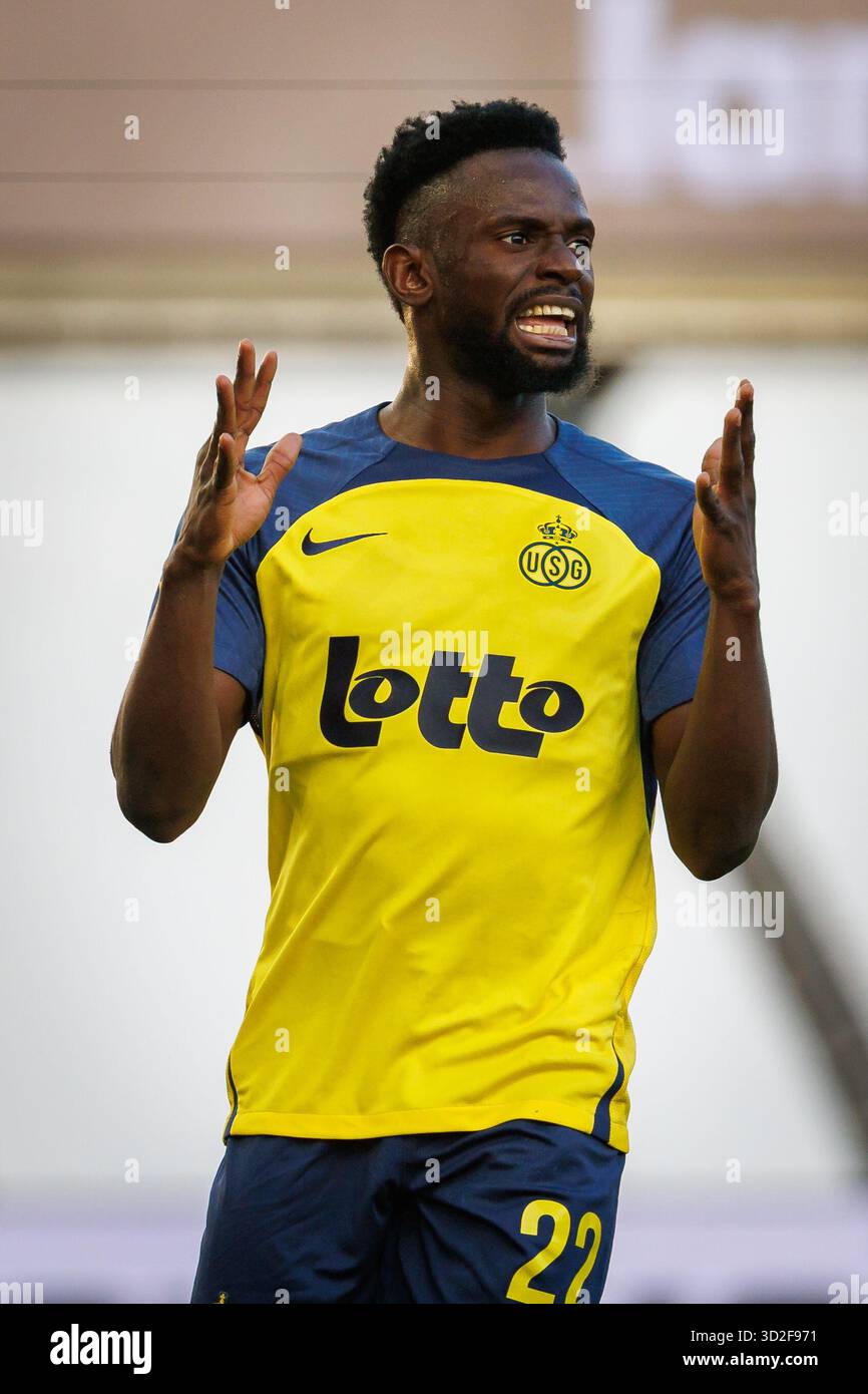 Ousseynou Niang on New Start at Zulte Waregem: "Ready for the Next Step Ousseynou Niang on New Start at Zulte Waregem: "Ready for the Next Step
