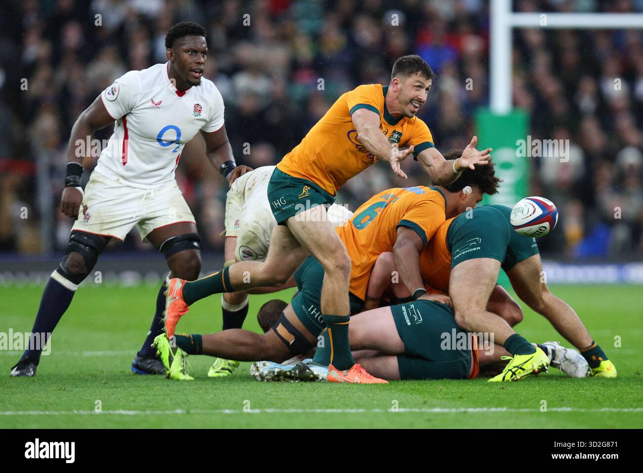 LONDON, UK - 1st Nov 2025: Jake Gordon of Australia in action during ...