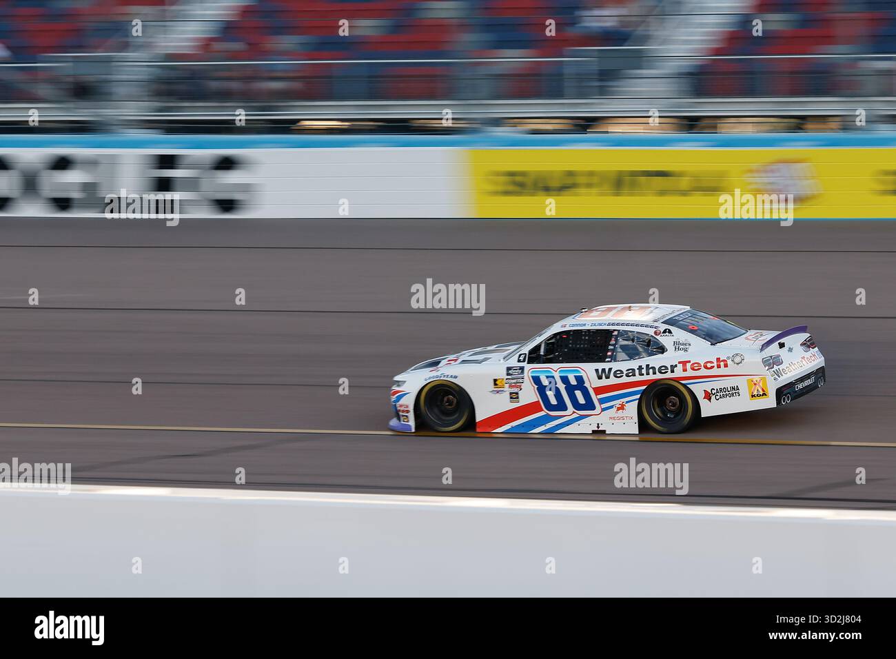 AVONDALE, AZ - NOVEMBER 01: Connor Zilisch (#88 JR Motorsports ...
