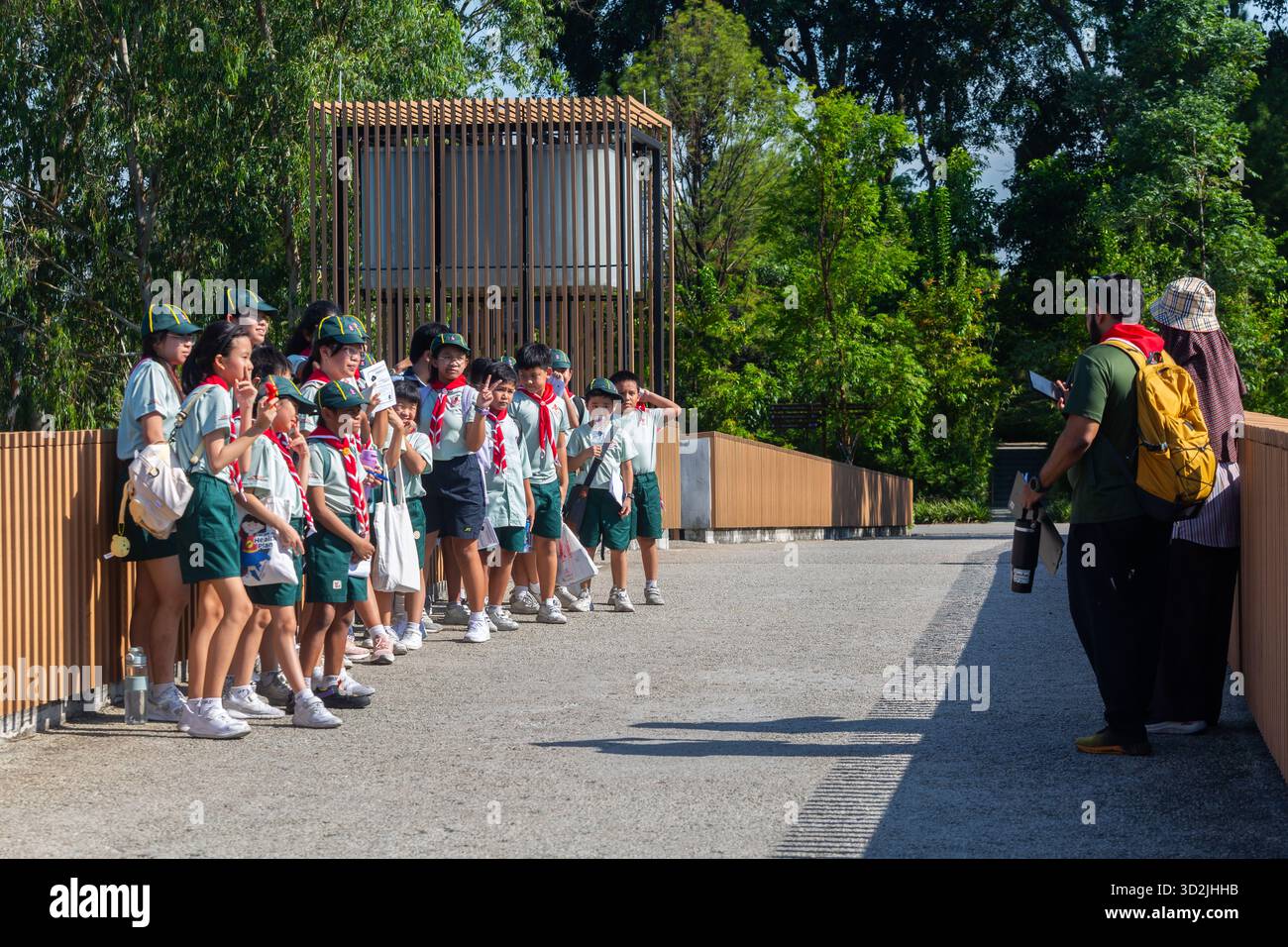 Chinese school children singapore hi-res stock photography and images ...