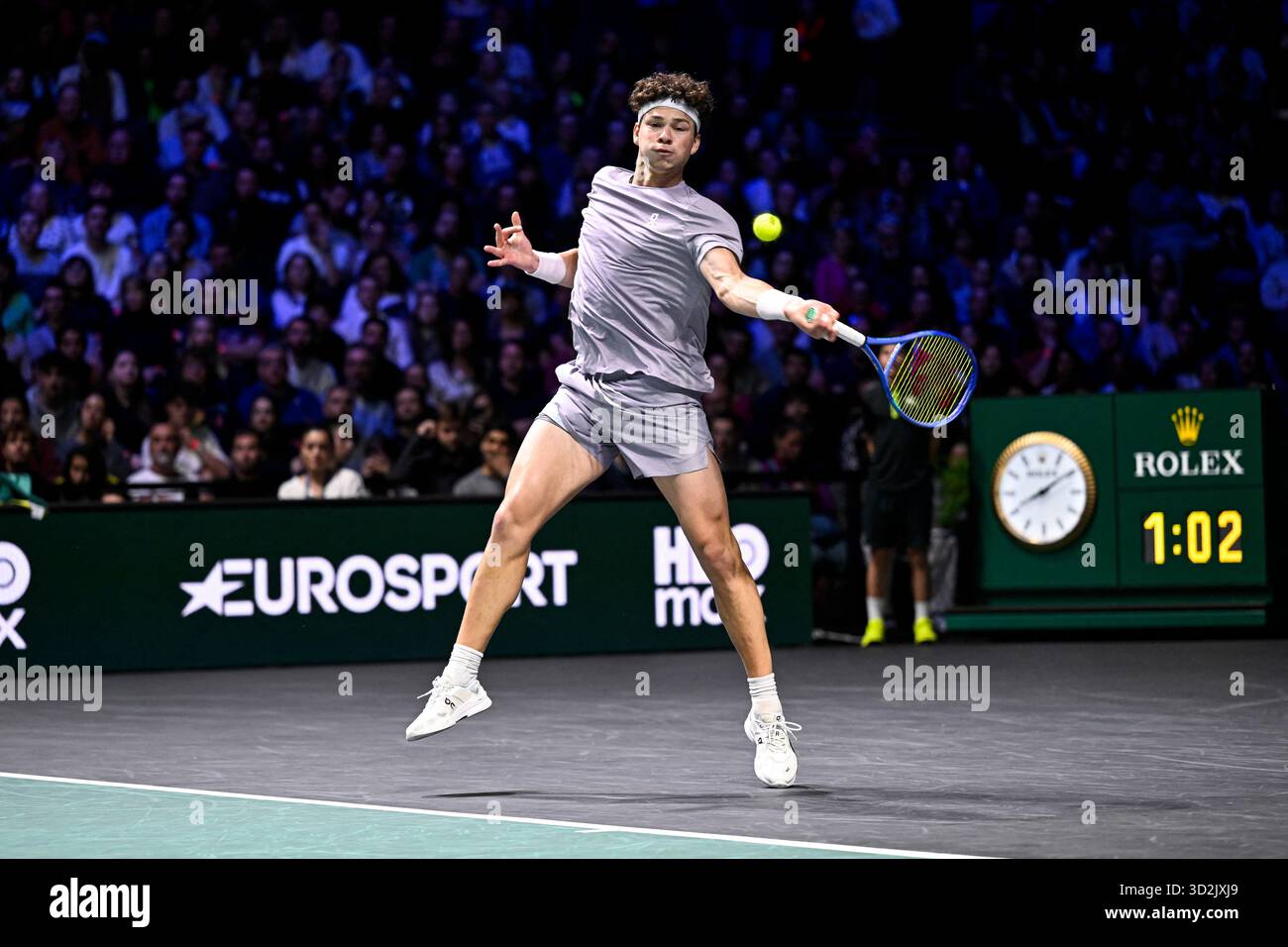 Ben Shelton Sets New ATP Tour Serve Record at 254 km/h Ben Shelton Sets New ATP Tour Serve Record at 254 km/h