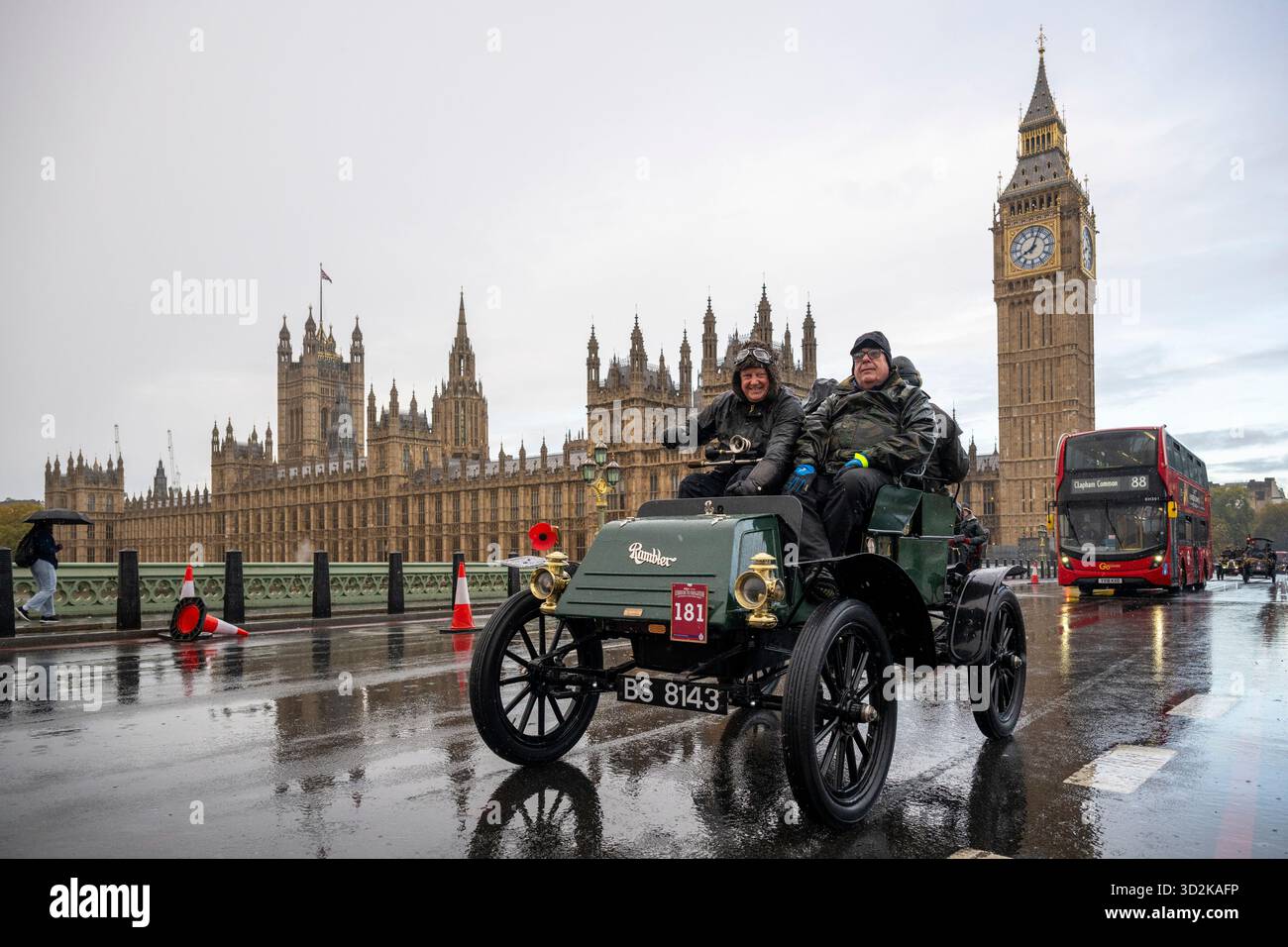 London, UK. 2 November 2025. 1903 Rambler (owner Andy Parncutt) crosses ...