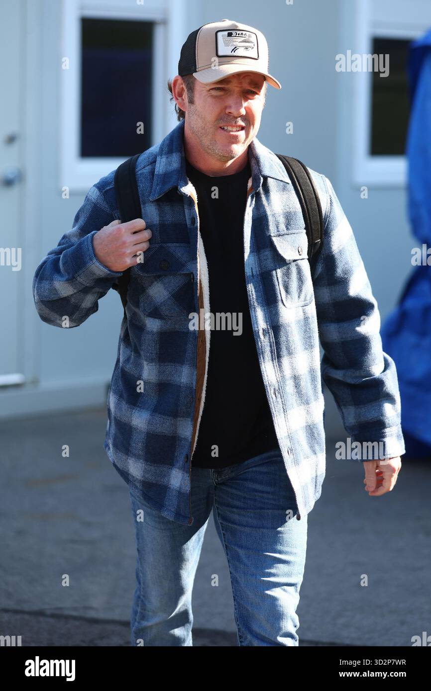 Buffalo Bills place kicker Matt Prater (15) arrives at the stadium ...