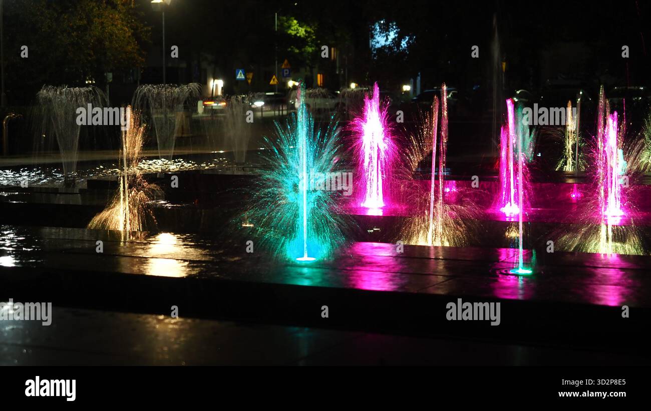 Illuminated water feature hi-res stock photography and images - Alamy
