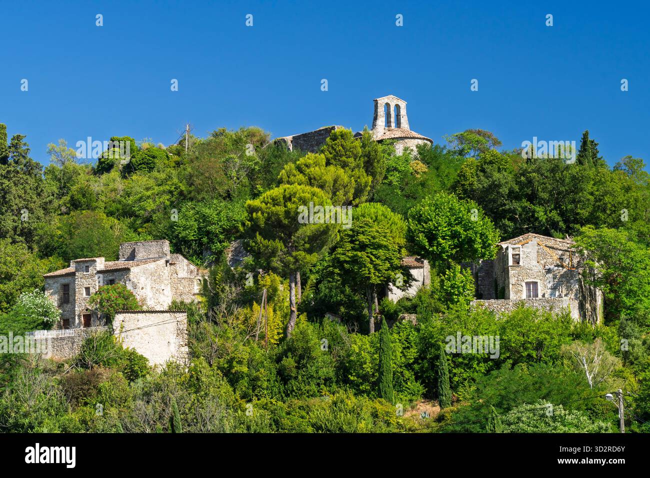 A small hilltiop village near Valreas, Drome, Provence, France, Europe. Stock Photo