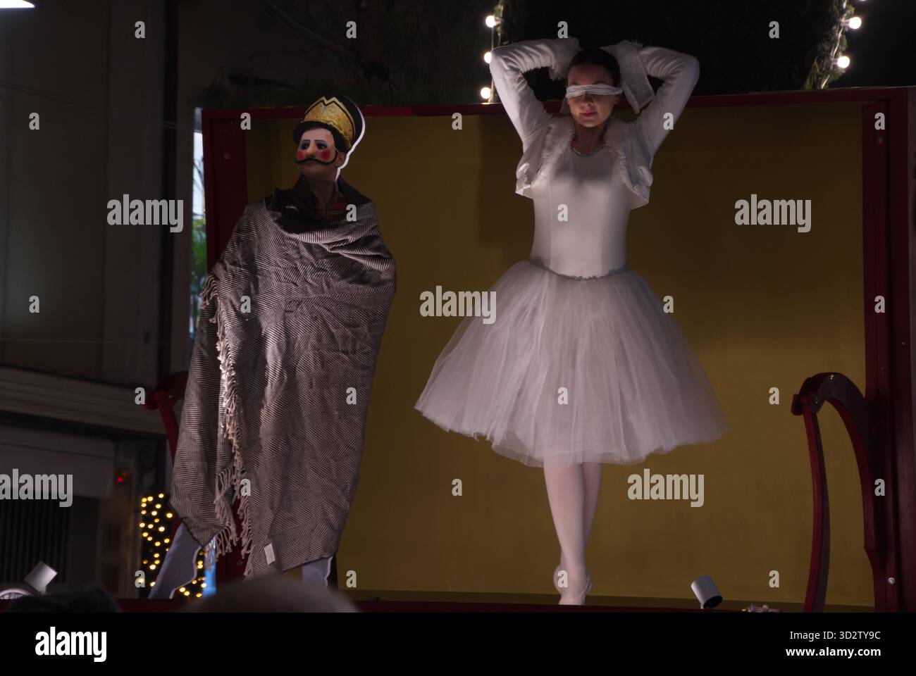 DANCERS PARTY da terra | Decori compleanno bimba 1 anno – Peekaboo, image size:1300x960