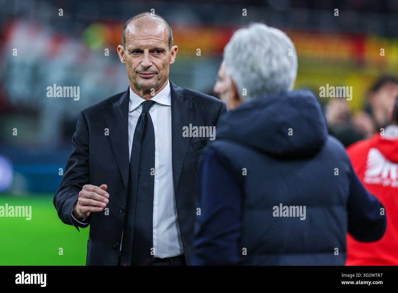 Massimiliano Allegri Head Coach of AC Milan looks on during Serie A ...