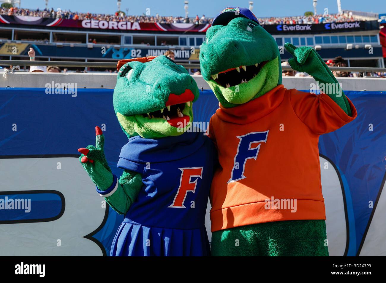 JACKSONVILLE FL NOVEMBER 01 Albert And Alberta The Florida Gators 