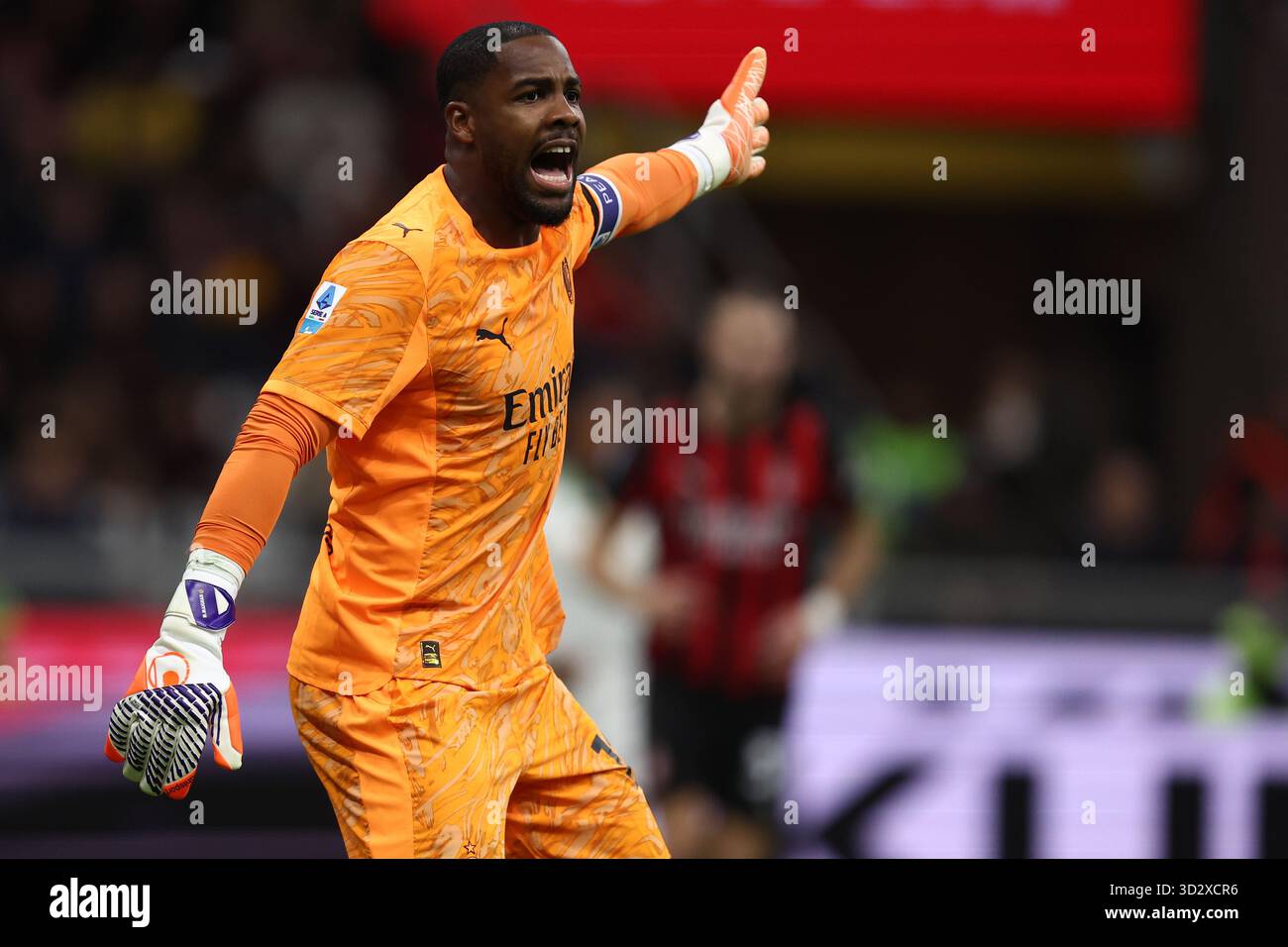 Mike Maignan of Ac Milan gestures during the Serie A match beetween Ac ...