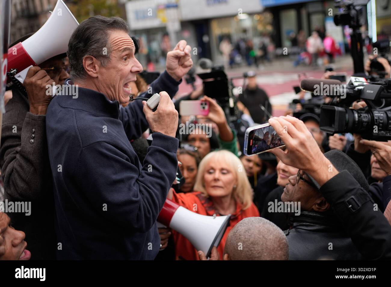 Curated visual reference: Visual Reference: New York City Mayoral Candidate Andrew Cuomo Speaks To A