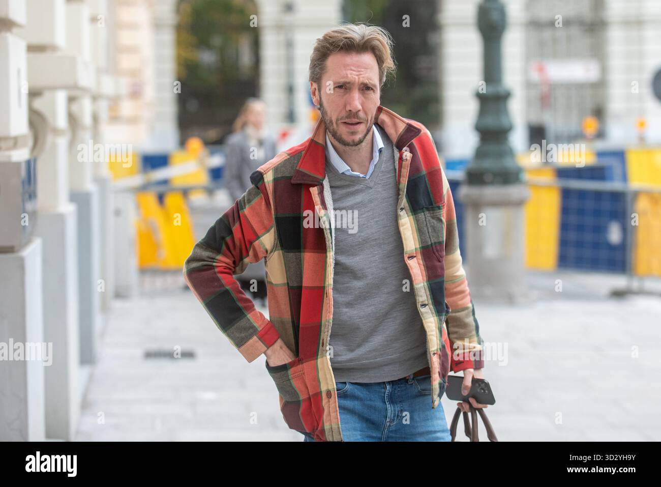 Brussels, Belgium. 03rd Nov, 2025. Open Vld chairman Frederic De Gucht arrives for a meeting, part of the negotiations to form a new government for the Brussels Capital Region, on Monday 03 November 2025 in Brussels. Political parties in the Brussels region have not found a coalition for a new government yet, after the June 2024 elections. BELGA PHOTO JONAS ROOSENS Credit: Belga News Agency/Alamy Live News Stock Photo