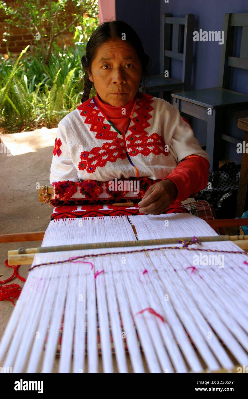 Mexican indian women hi-res stock photography and images - Alamy