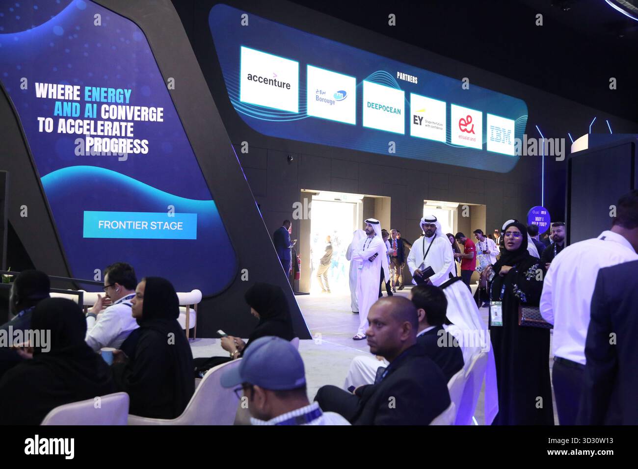 (251104) -- ABU DHABI, Nov. 4, 2025 (Xinhua) -- This photo taken on Nov ...