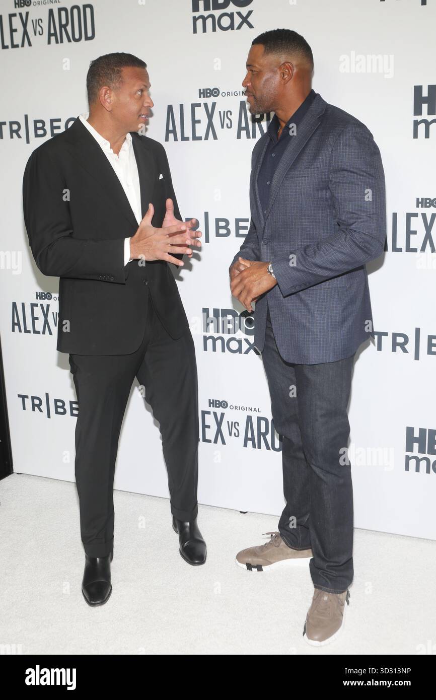 Alex Rodriguez and Michael Strahan attend the New York Premiere ...