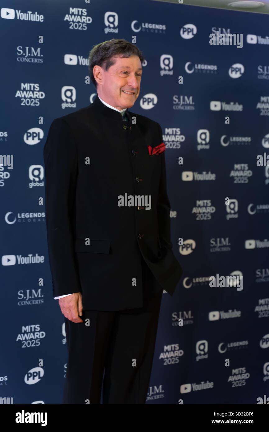 London Red Carpet Arrivals At The Music Trusts Awards Pictured Jon london-red-carpet-arrivals-at-the-music-trusts-awards-pictured-jon