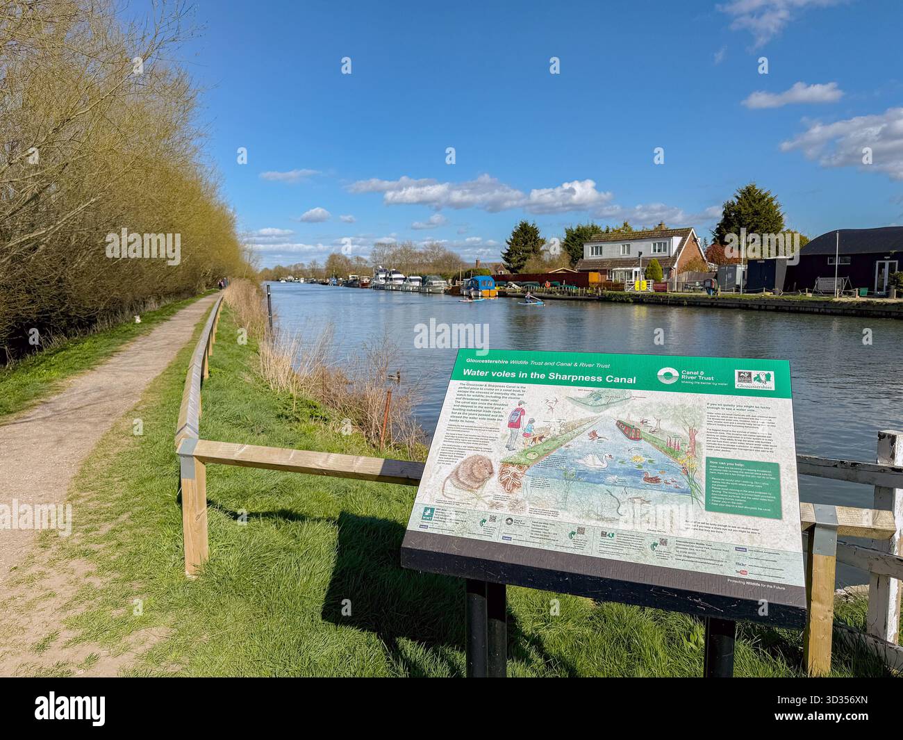 Gloucester, Gloucestershire, England, UK - 28 March 2025: Tourist information board on the banks of the Gloucester and Sharpness Canal. - Smartphone Captured Stock Image