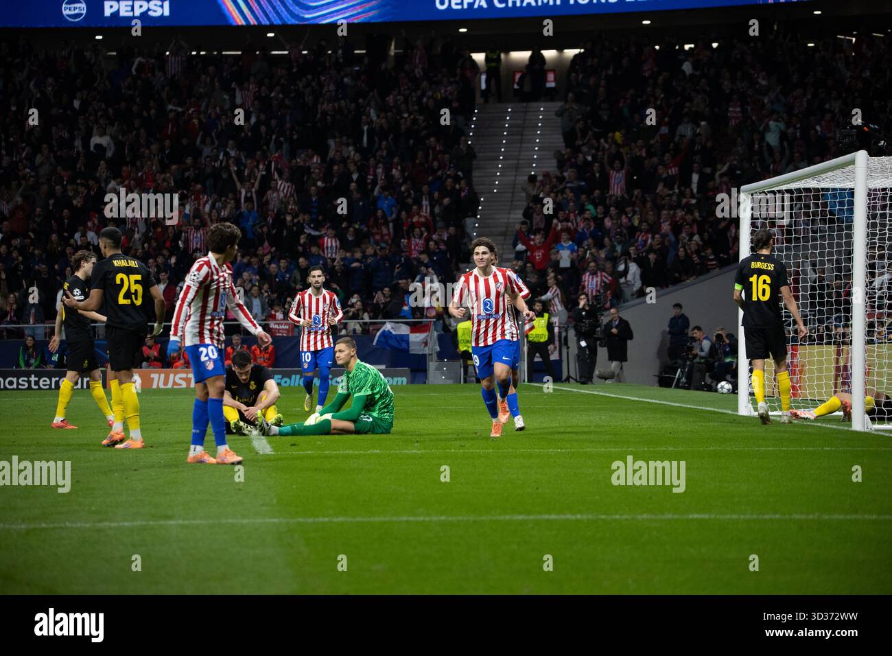 Madrid, Spain. 04th Nov, 2025. Several Atlético de Madrid players ...