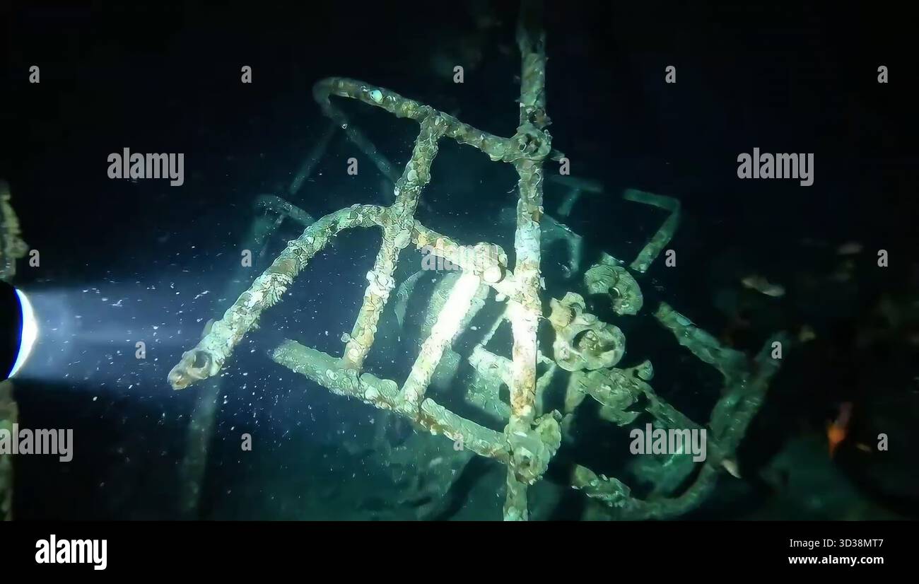 First Titanic Rov Deep Sea Titanic Structure Illuminated by ROV Flashlight 2026 Stock ...