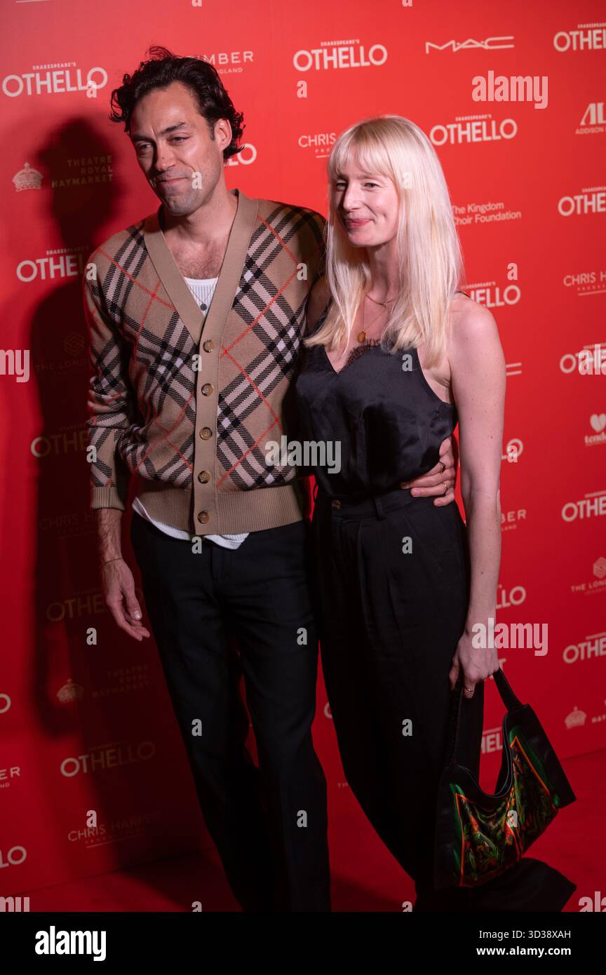 London United Kingdom 5th November 2025 Alex Hassell And Emma King london-united-kingdom-5th-november-2025-alex-hassell-and-emma-king