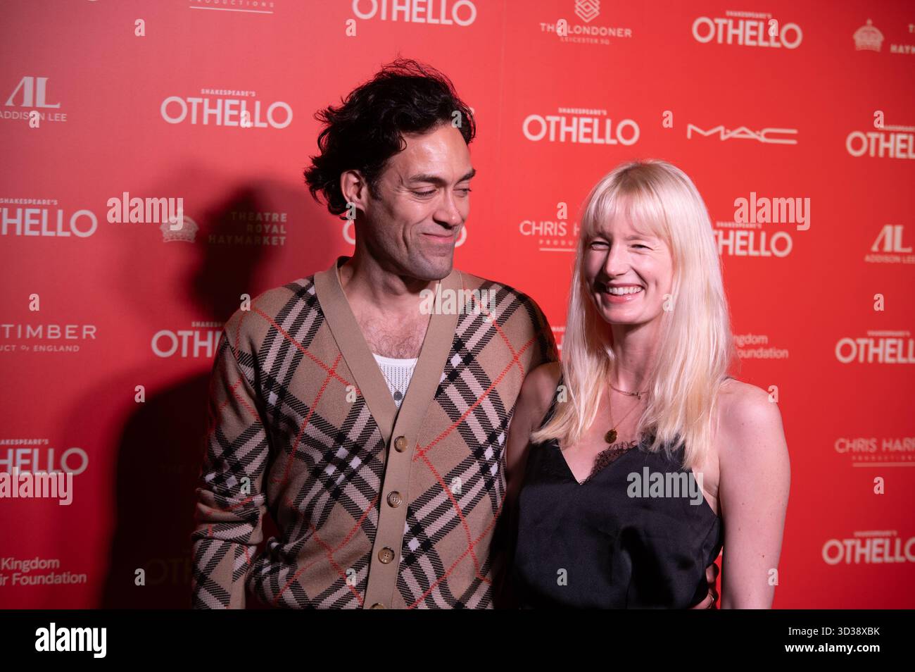 London United Kingdom 5th November 2025 Alex Hassell And Emma King london-united-kingdom-5th-november-2025-alex-hassell-and-emma-king
