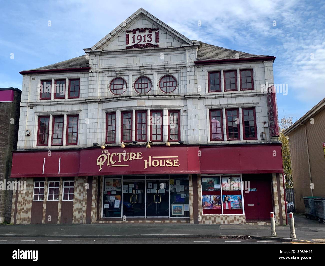 Bradford Keighley Picture House films film old place street historic history type building music acting stage performance UK British England style - Smartphone Captured Stock Image
